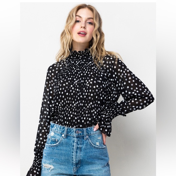 27 Polka Dot Pleated Long Sleeve Blouse Top - Picture 2 of 7